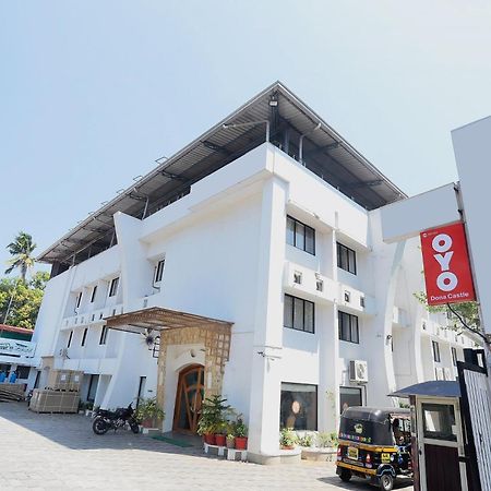 Super Townhouse Dona Castle 호텔 콜람 외부 사진