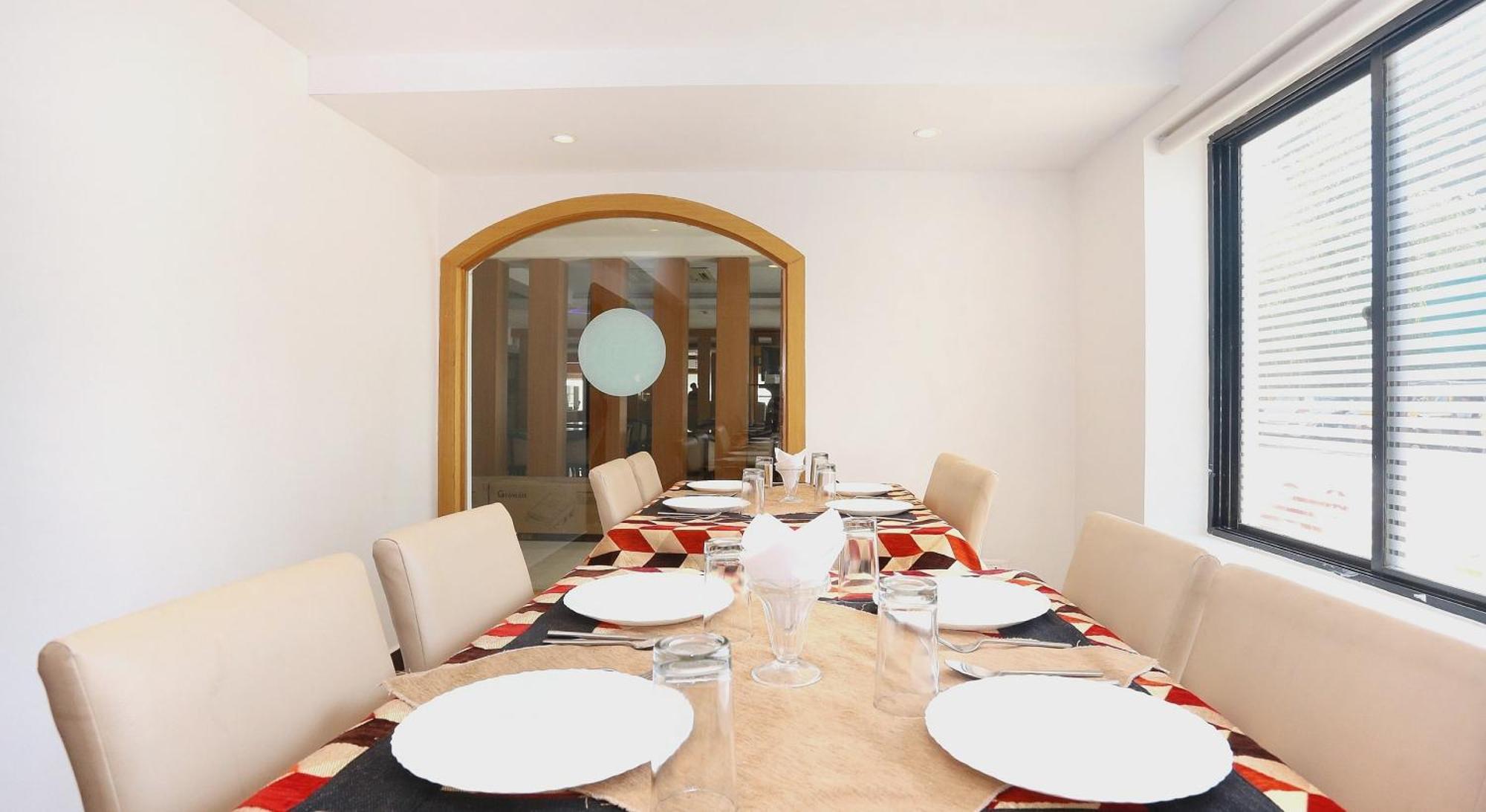 Super Townhouse Dona Castle 호텔 콜람 외부 사진